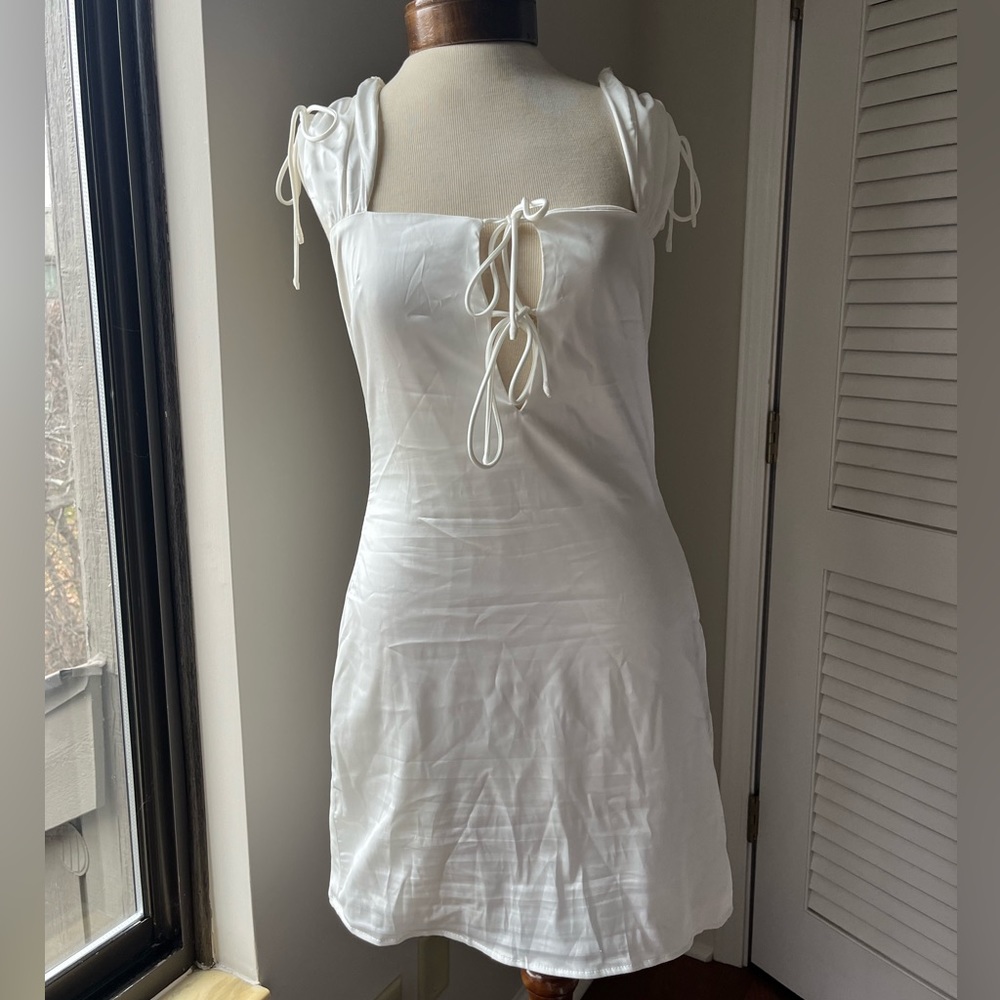Selfie Leslie White Dress